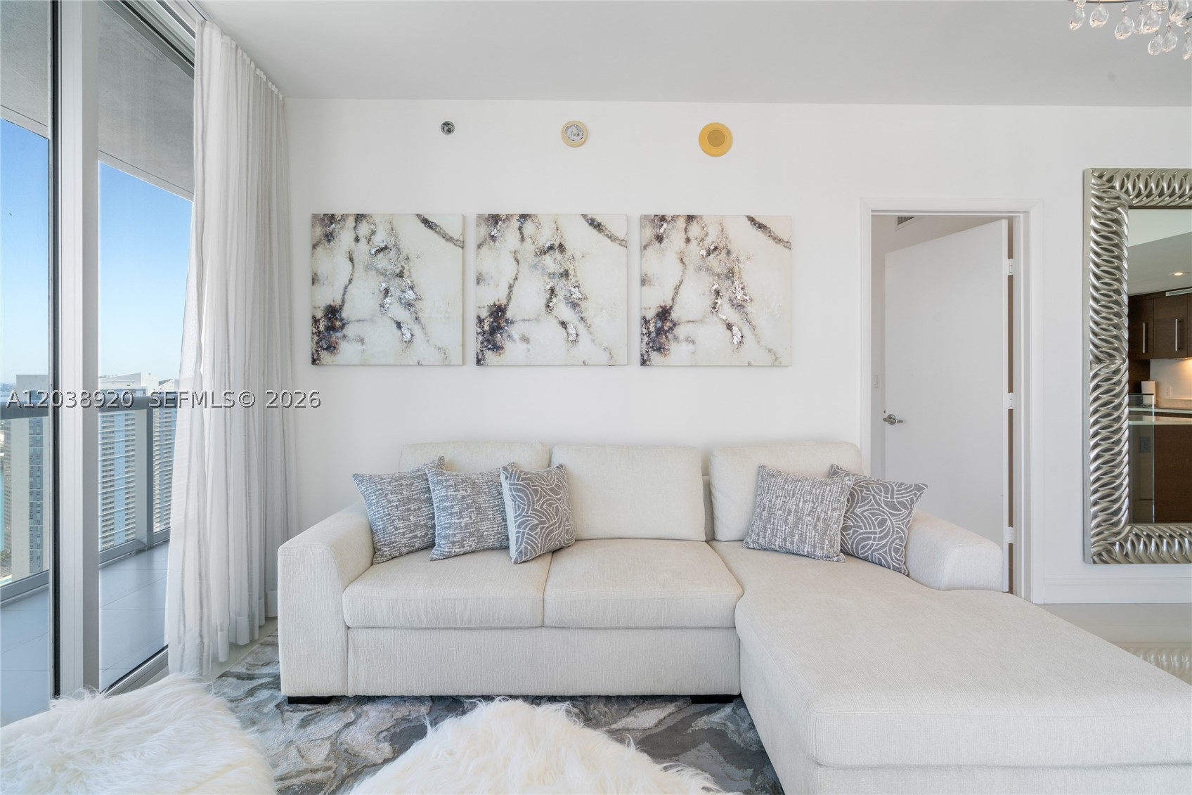 475 Brickell Ave #4315, Miami FL 33131