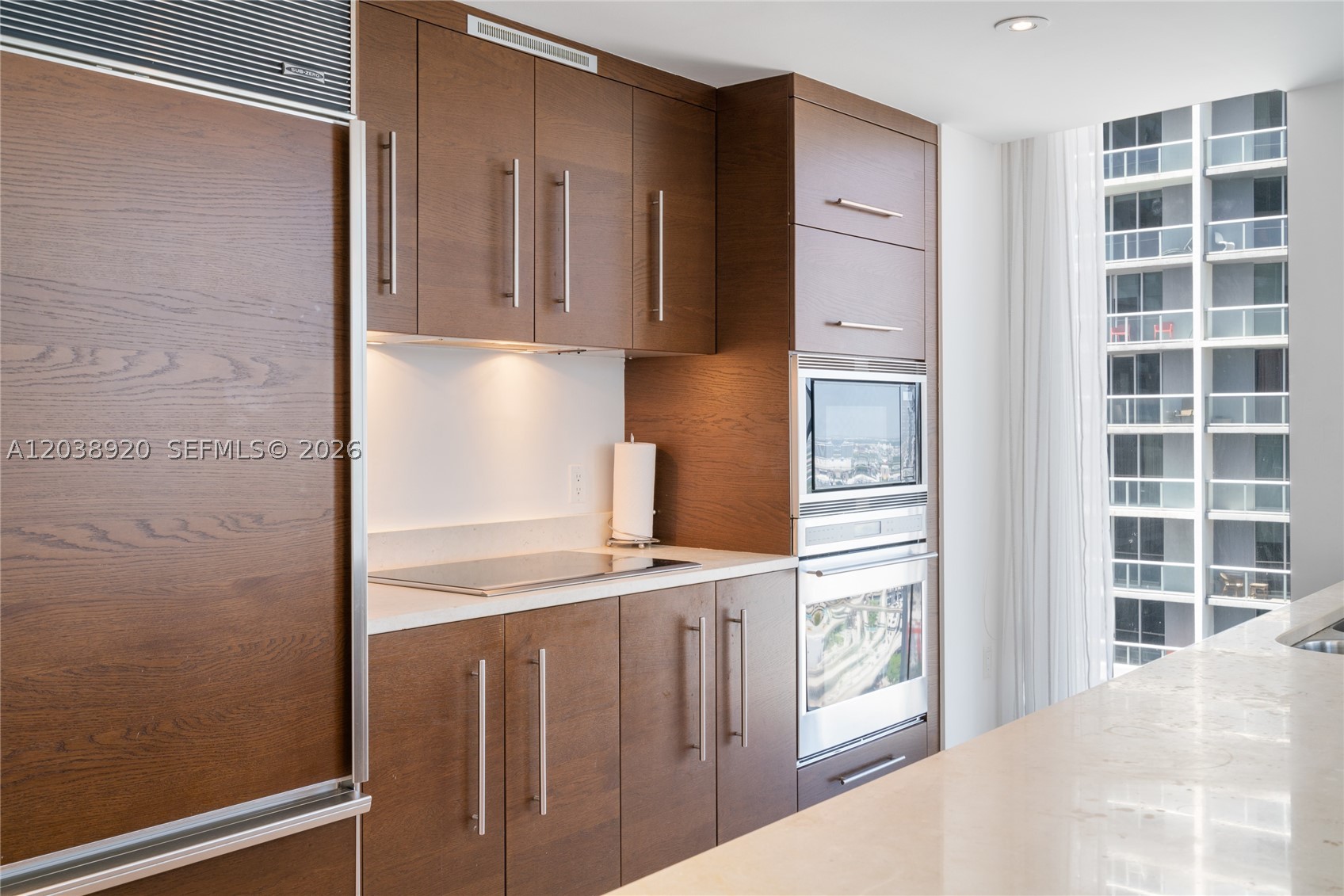 475 Brickell Ave #4315, Miami FL 33131