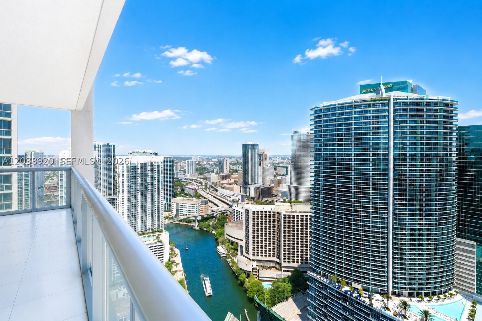 475 Brickell Ave #4315, Miami FL 33131