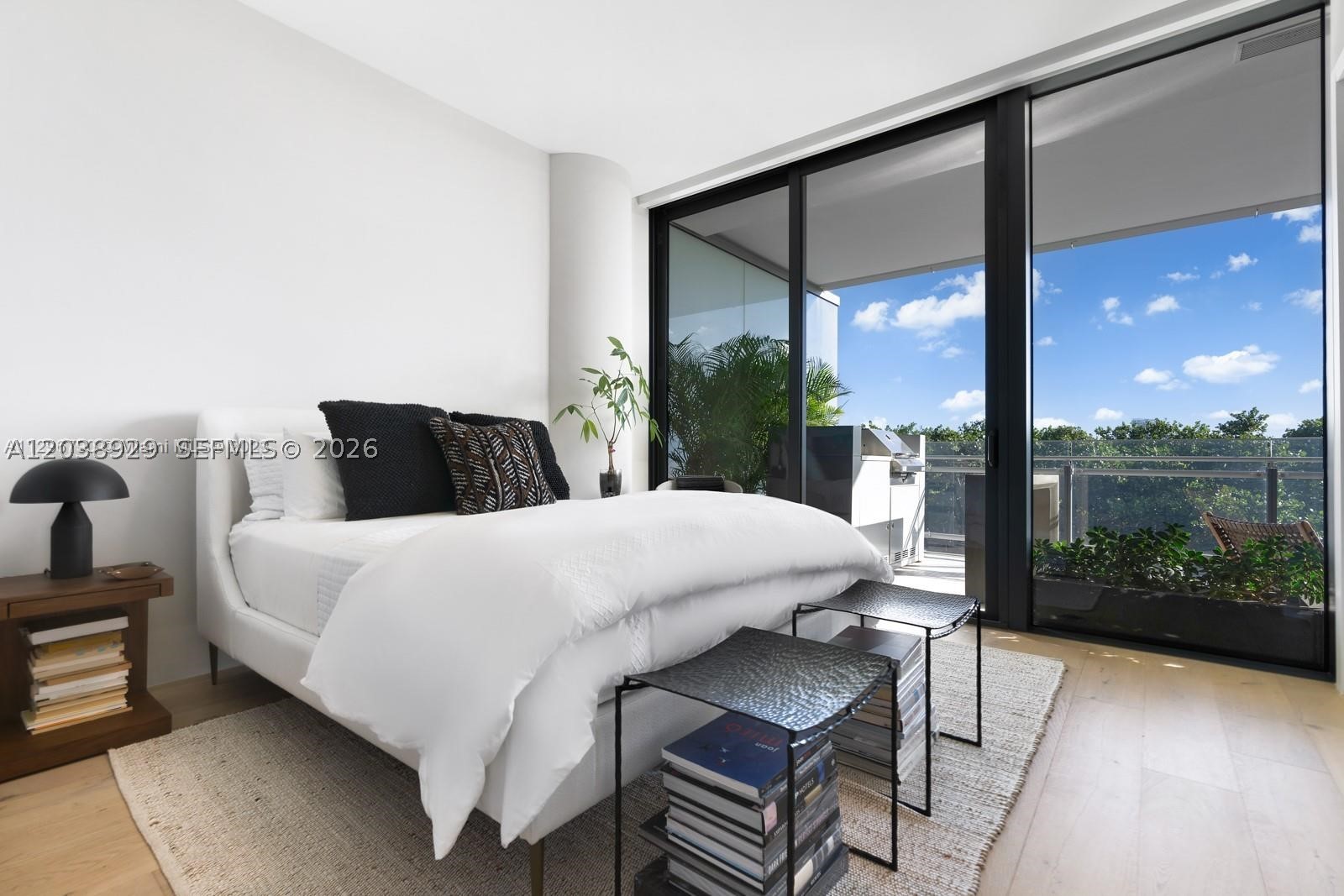 8701 Collins Ave #404, Miami Beach FL 33154