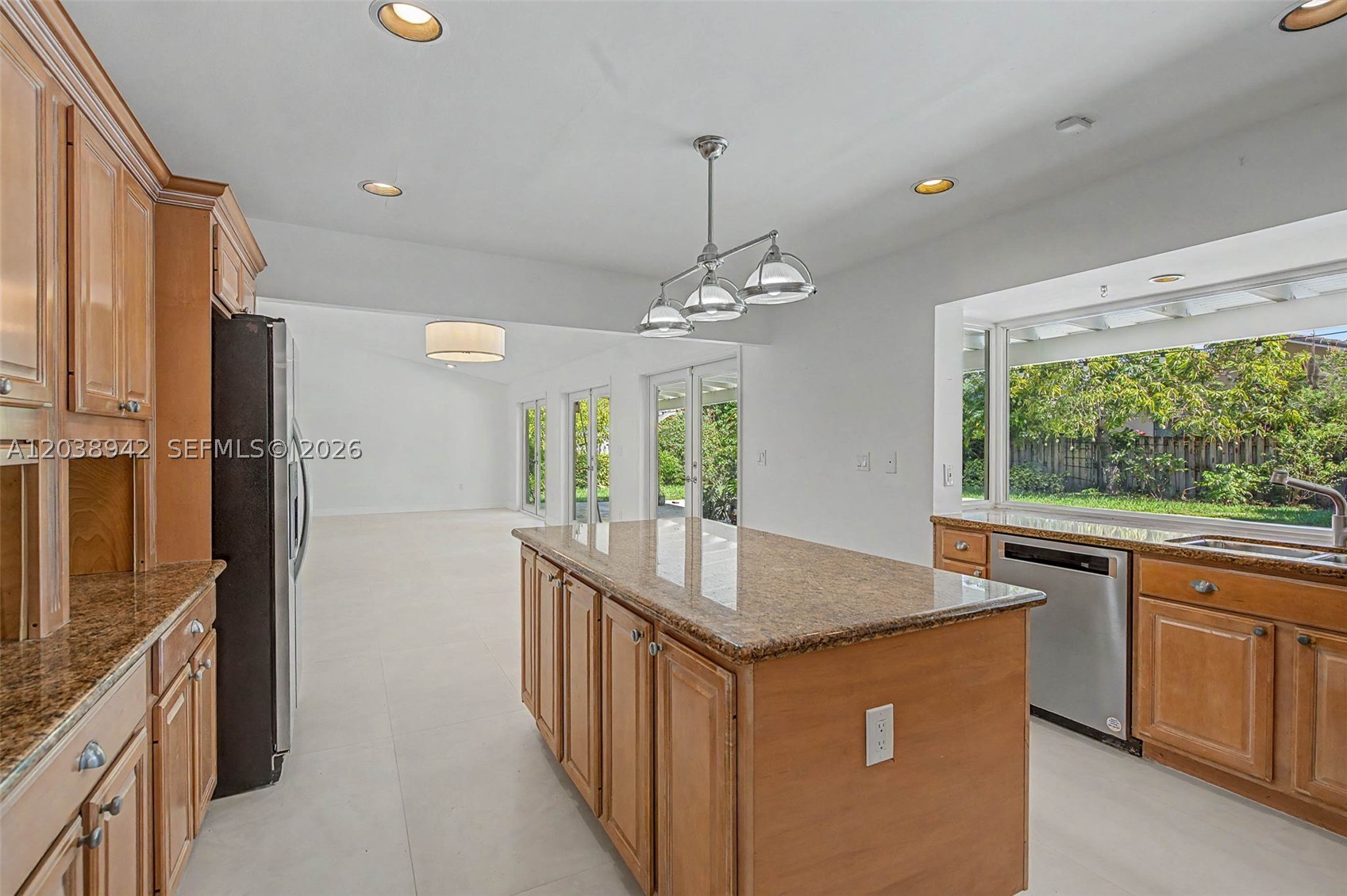8021 SW 162nd St, Palmetto Bay FL 33157