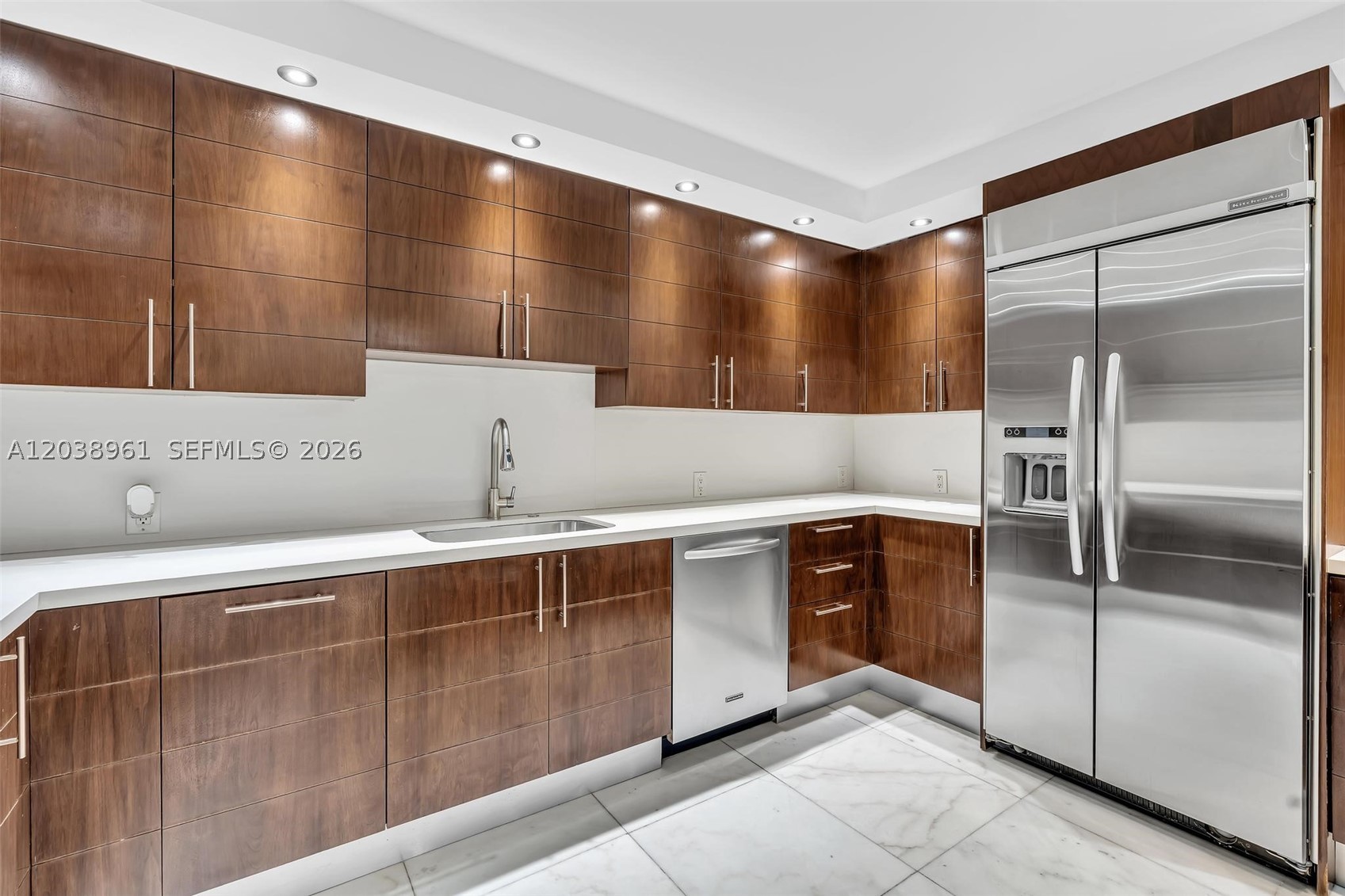 2 Grove Isle Dr #B205, Miami FL 33133