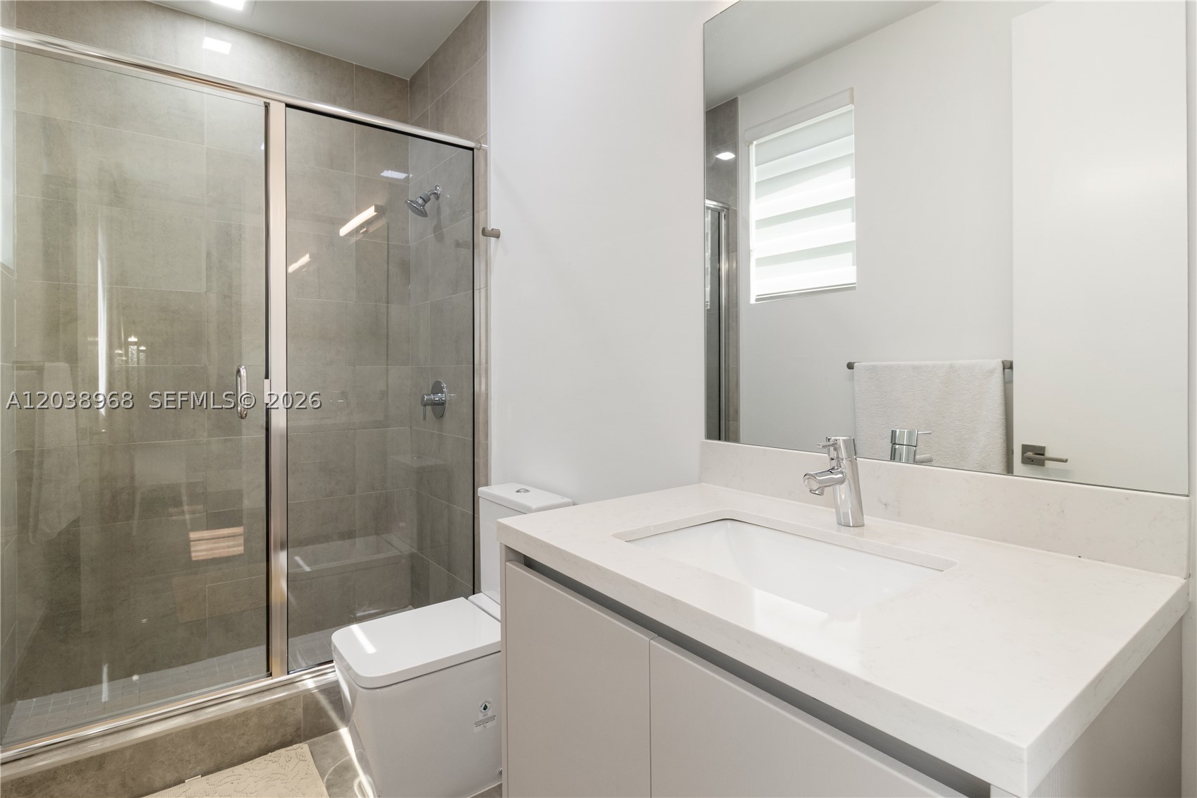 10261 NW 74th Ter, Doral FL 33178