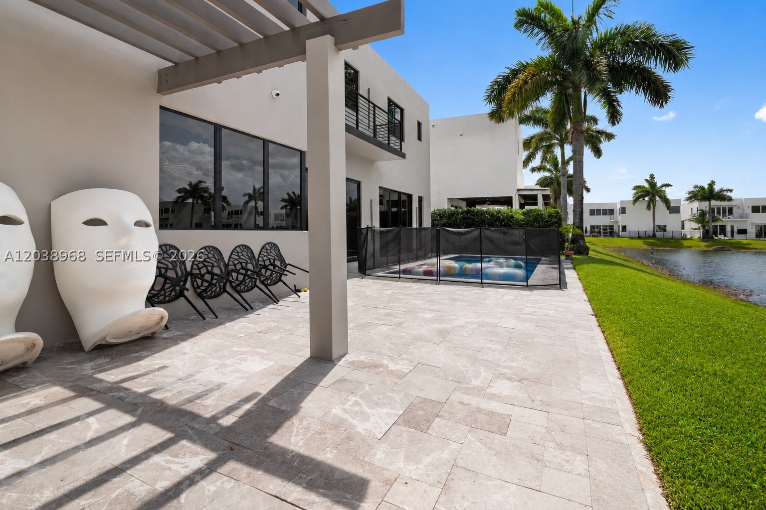 10261 NW 74th Ter, Doral FL 33178