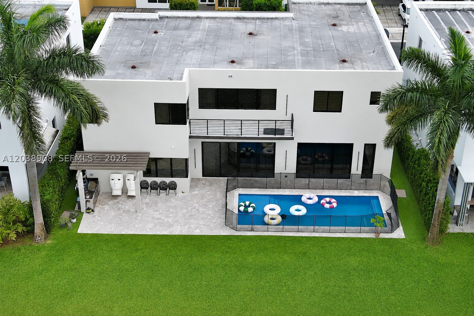 10261 NW 74th Ter, Doral FL 33178