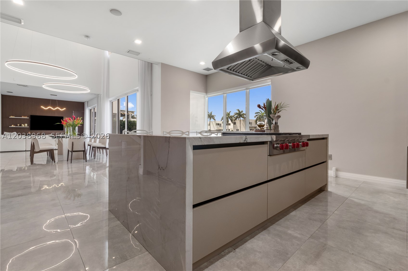 10261 NW 74th Ter, Doral FL 33178