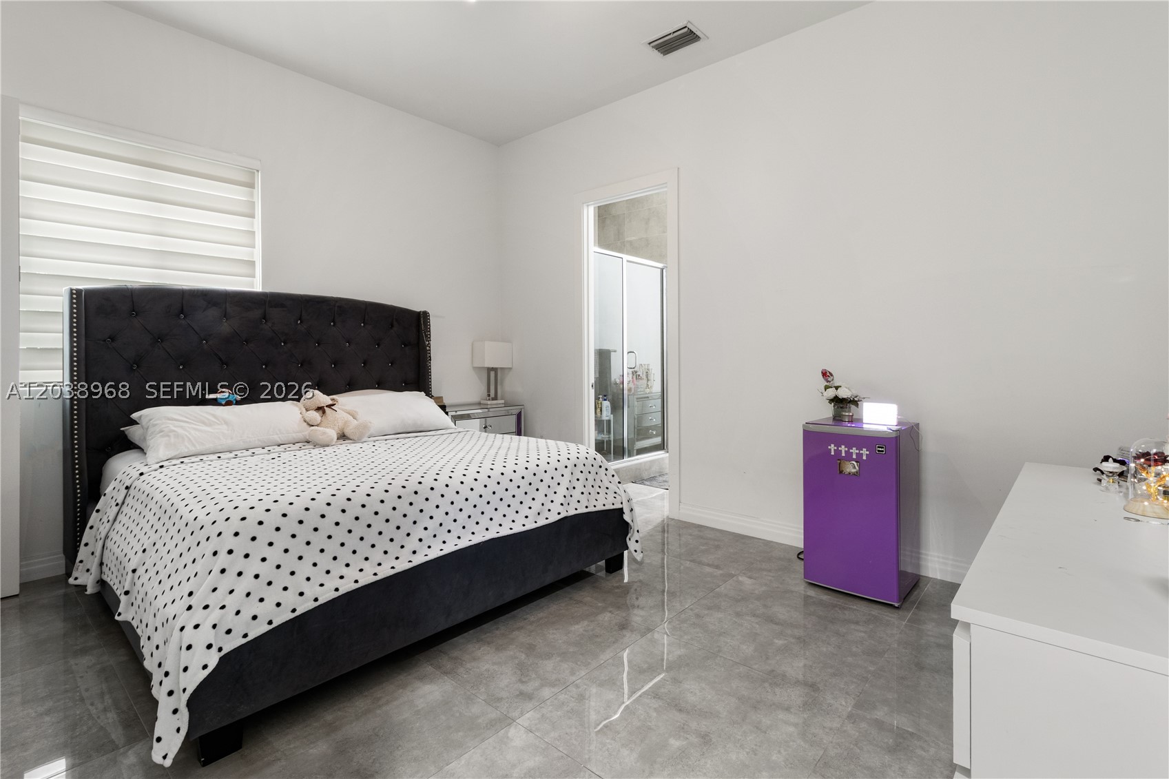 10261 NW 74th Ter, Doral FL 33178