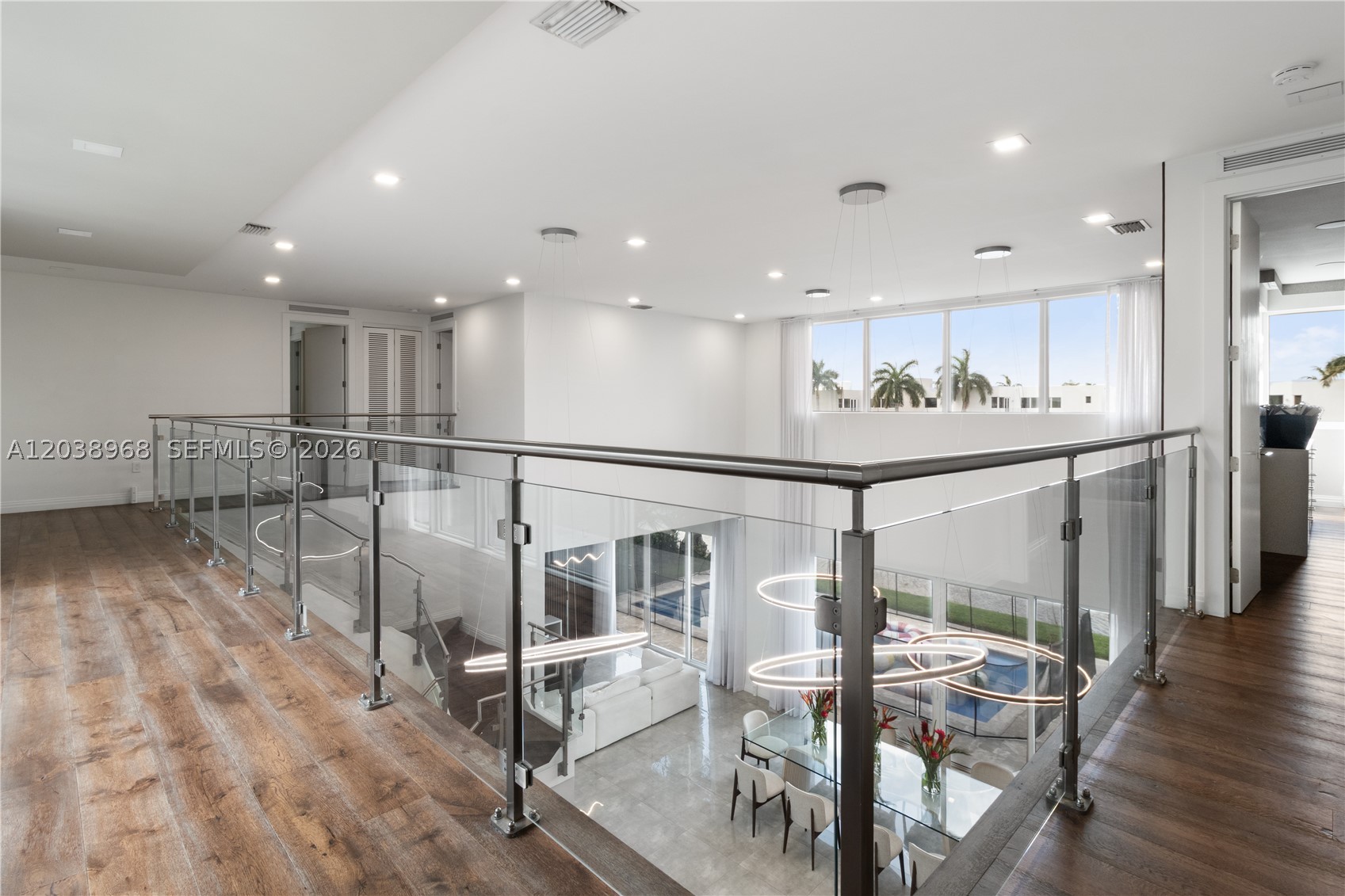 10261 NW 74th Ter, Doral FL 33178