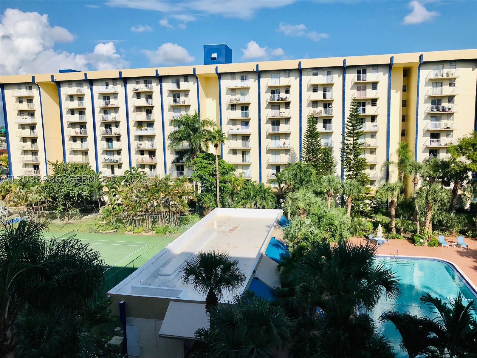 801 NW 47th Ave #614W, Miami FL 33126