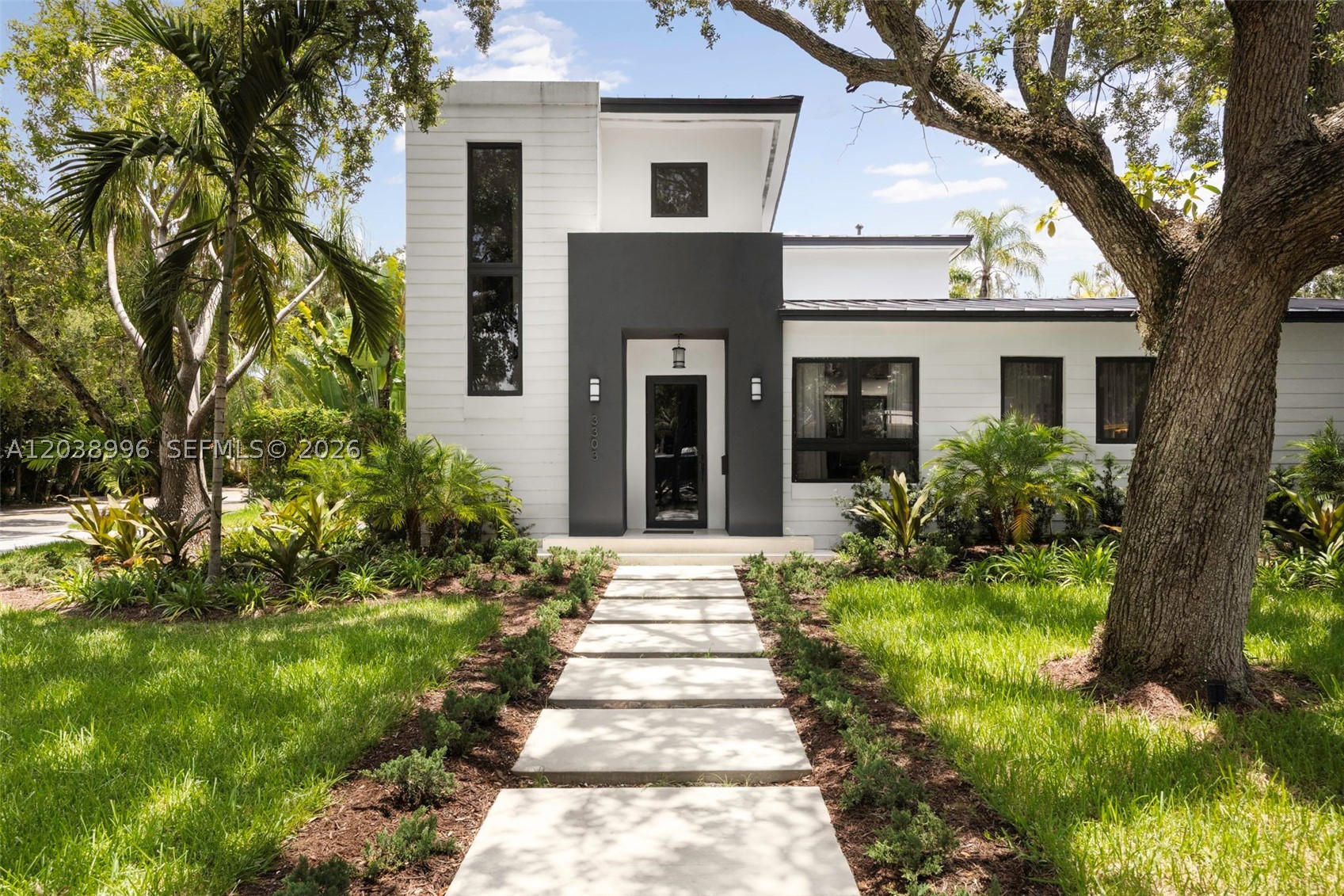 3303 Halissee St, Coconut Grove FL 33133