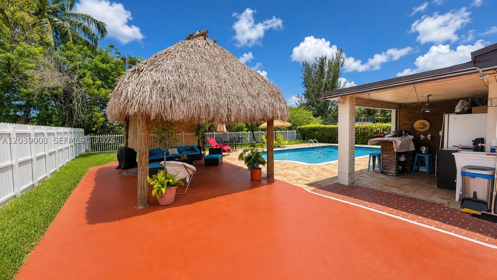 9101 SW 16th St, Miami FL 33165