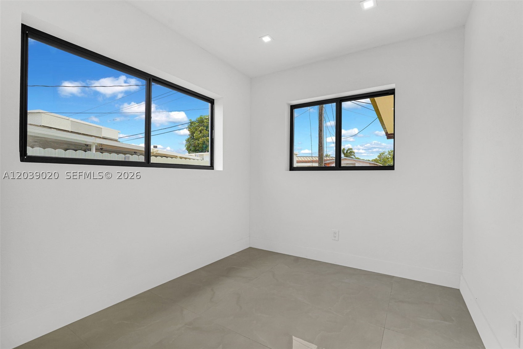 18510 NW 42nd Pl, Miami Gardens FL 33055