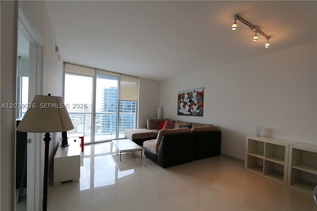 465 Brickell Ave #4706, Miami FL 33131