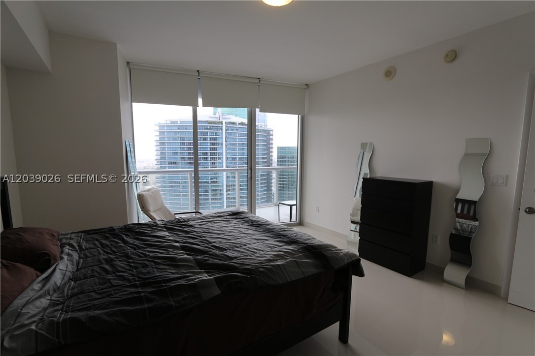 465 Brickell Ave #4706, Miami FL 33131