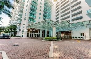 31 SE 5th St #705, Miami FL 33131