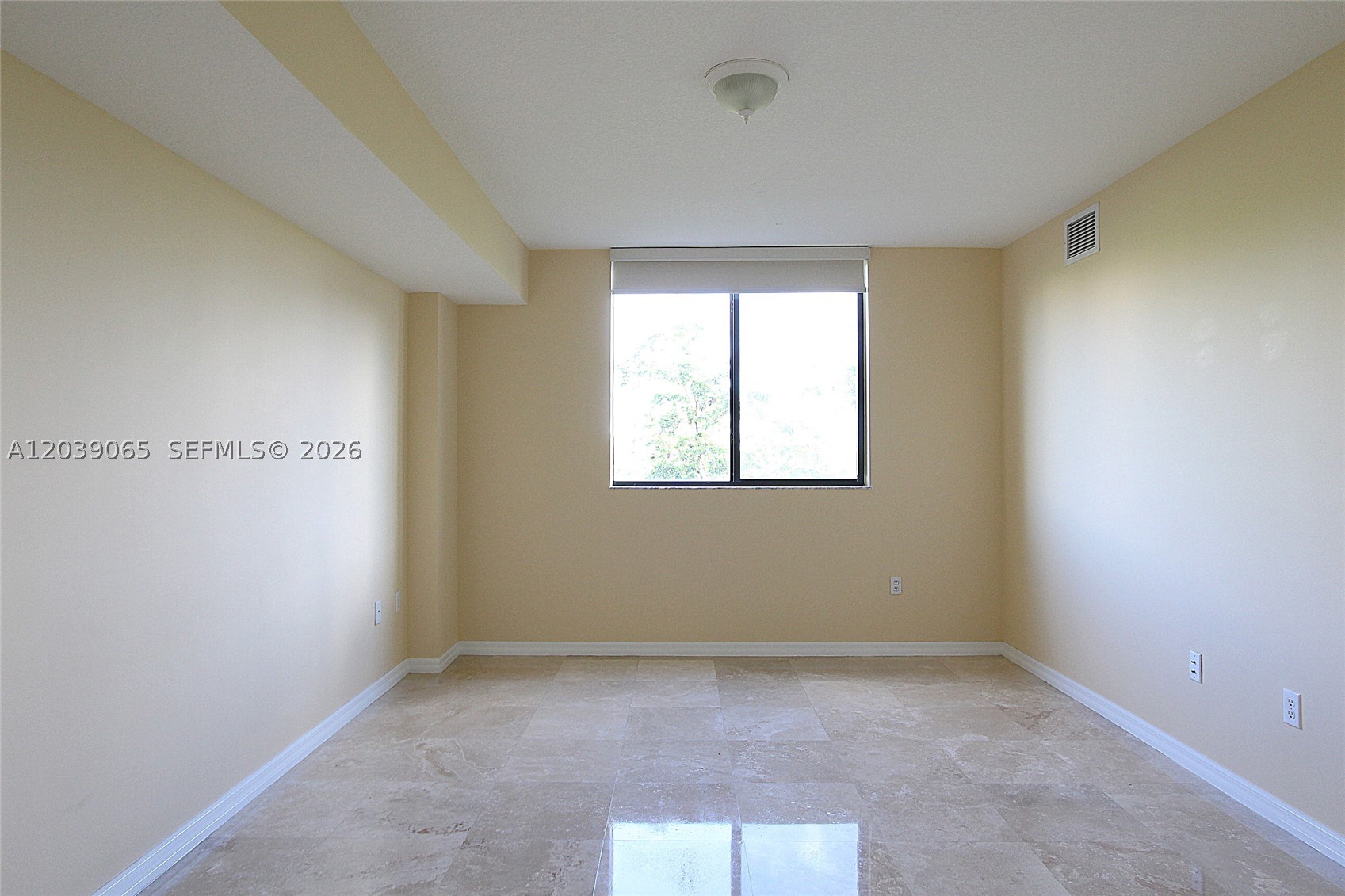 3530 SW 22nd St #505, Miami FL 33145