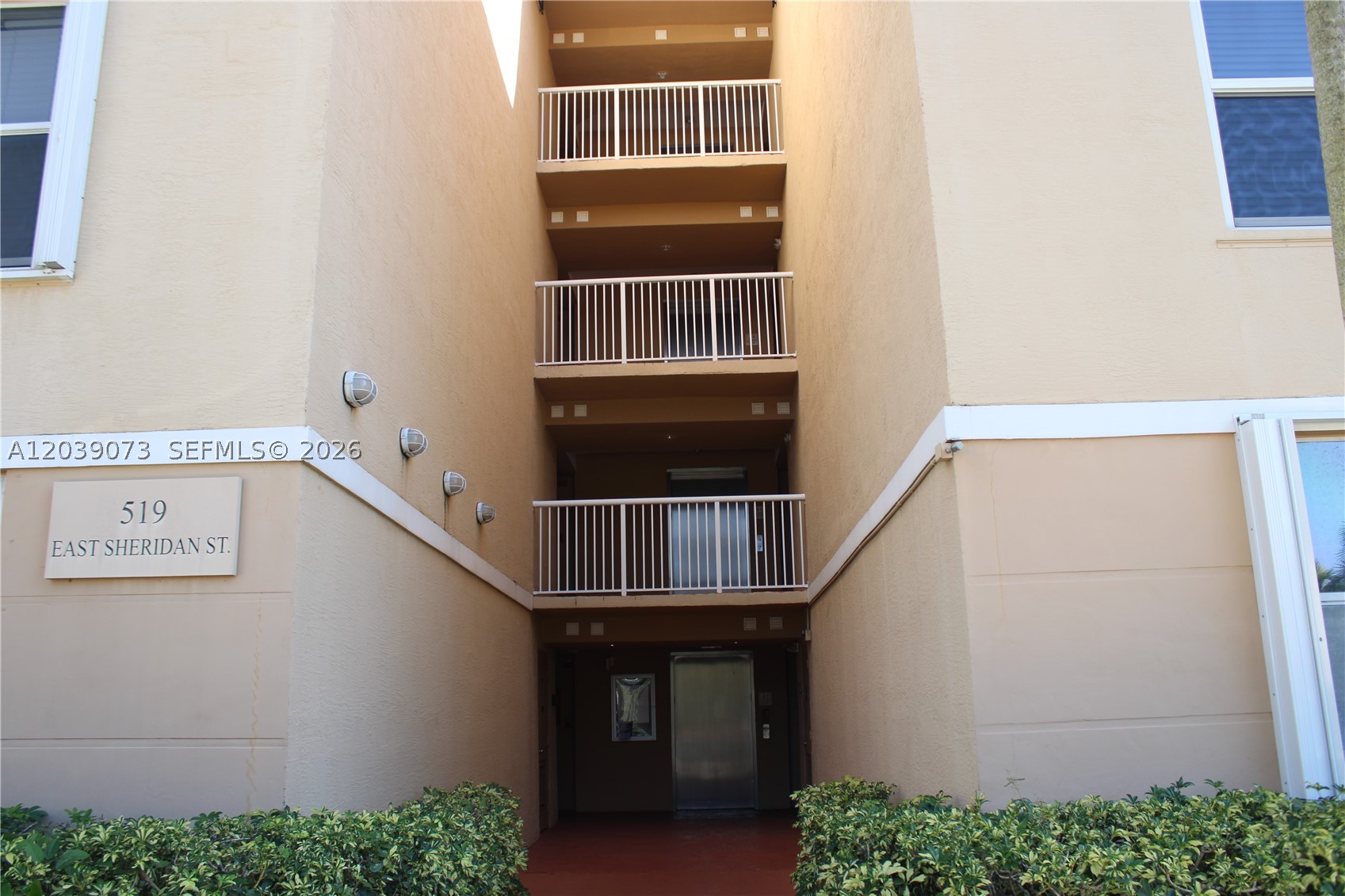 519 E Sheridan St #1082, Dania Beach FL 33004