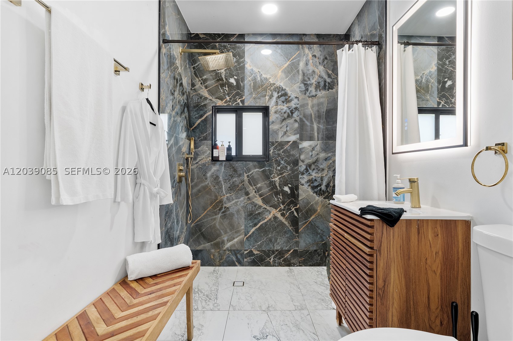 8280 NE 1st Pl, Miami FL 33138