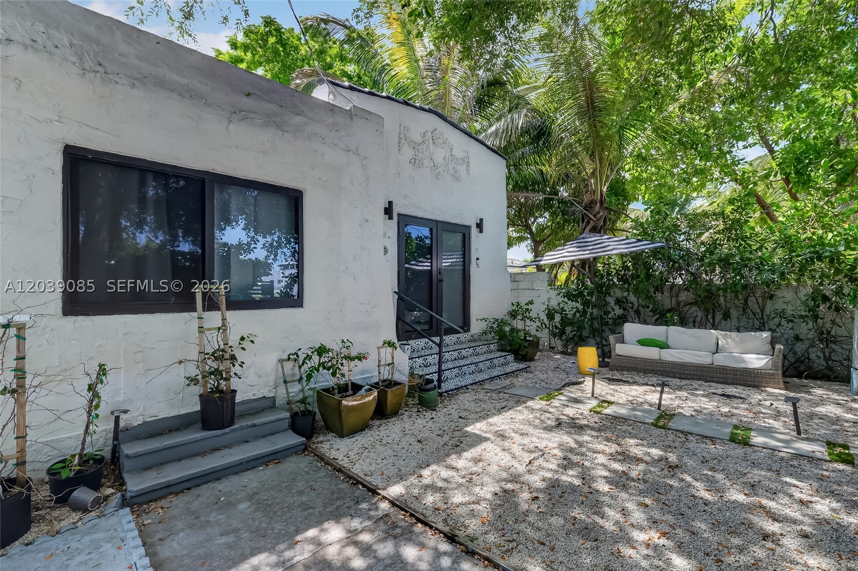 8280 NE 1st Pl, Miami FL 33138