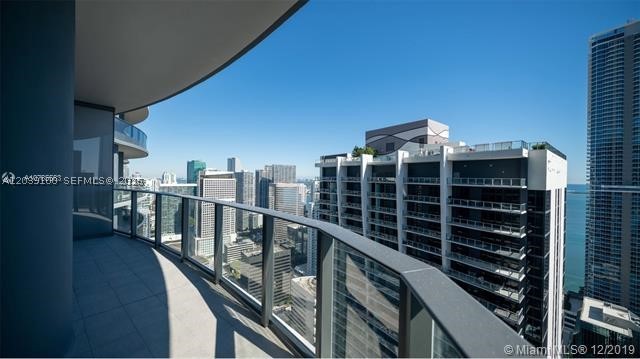 1000 Brickell Plz #4905, Miami FL 33131