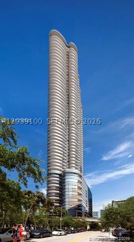 1000 Brickell Plz #4905, Miami FL 33131