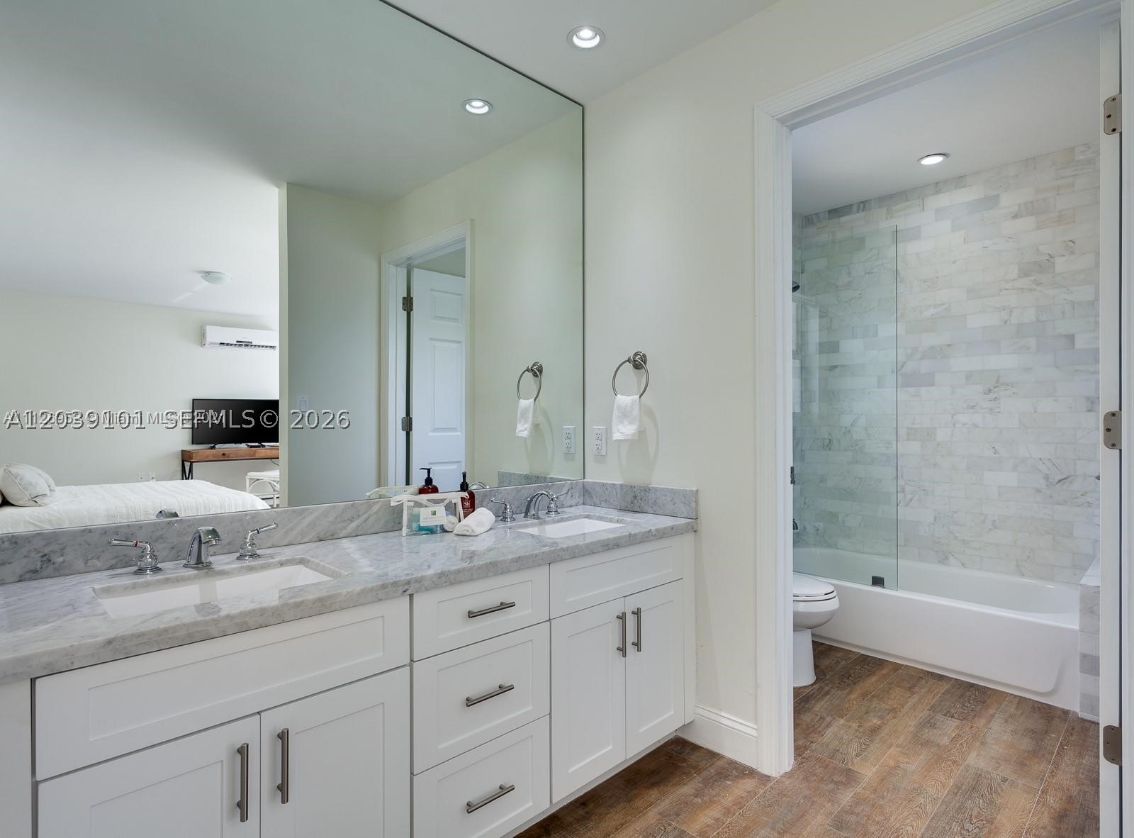 6260 SW 58th Pl, South Miami FL 33143