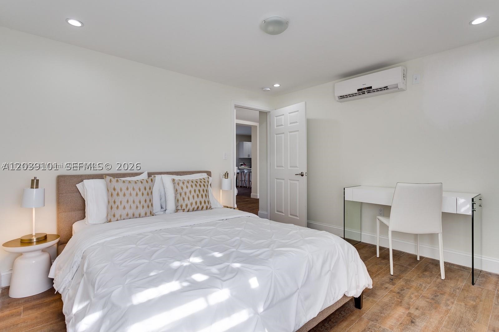 6260 SW 58th Pl, South Miami FL 33143