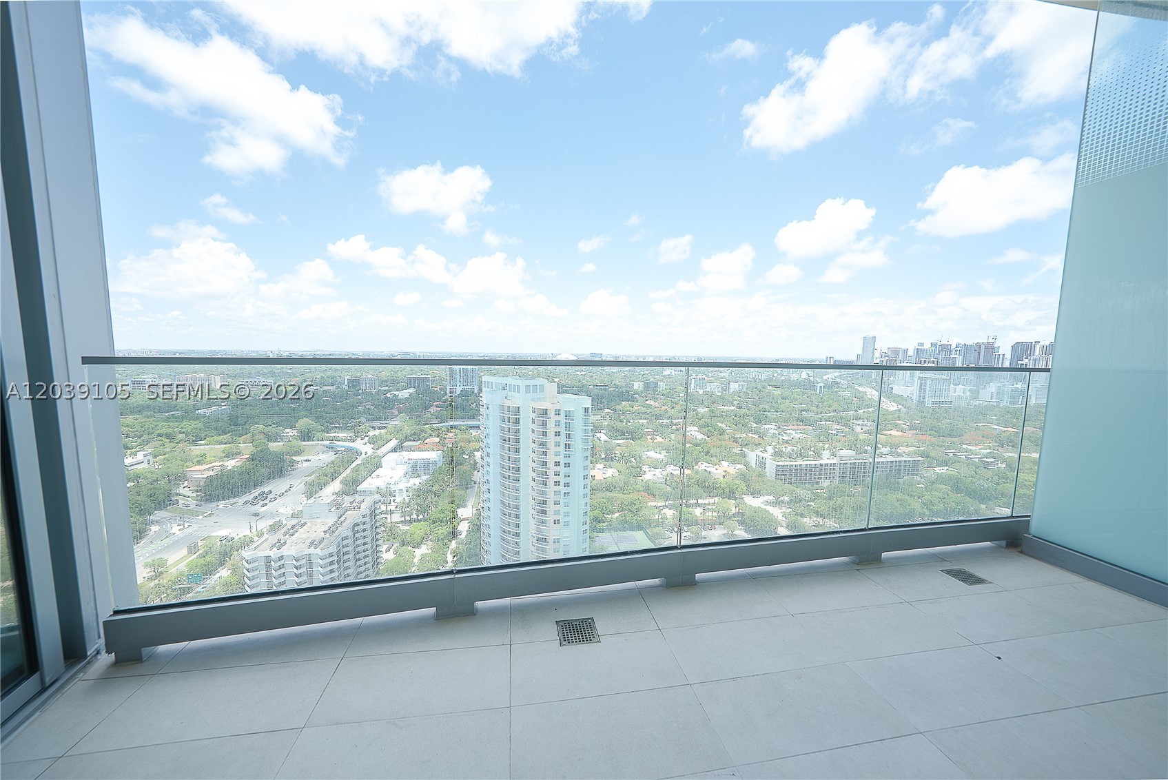 Miami FL 33129 - A12039105