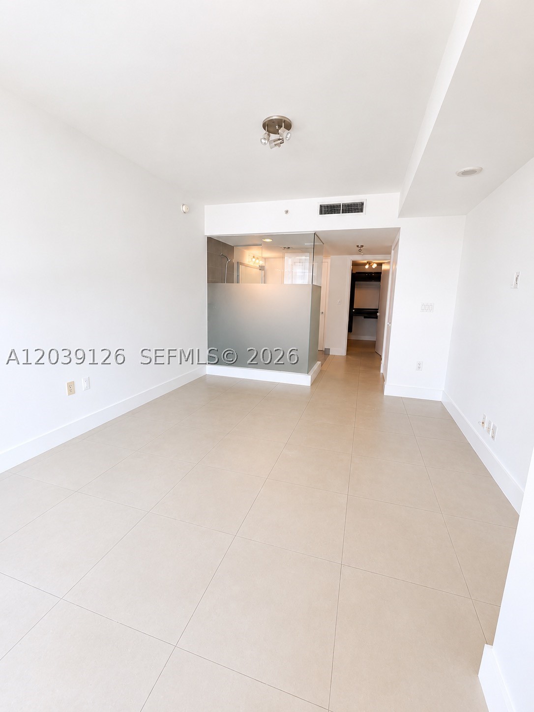 92 SW 3rd St #503, Miami FL 33130