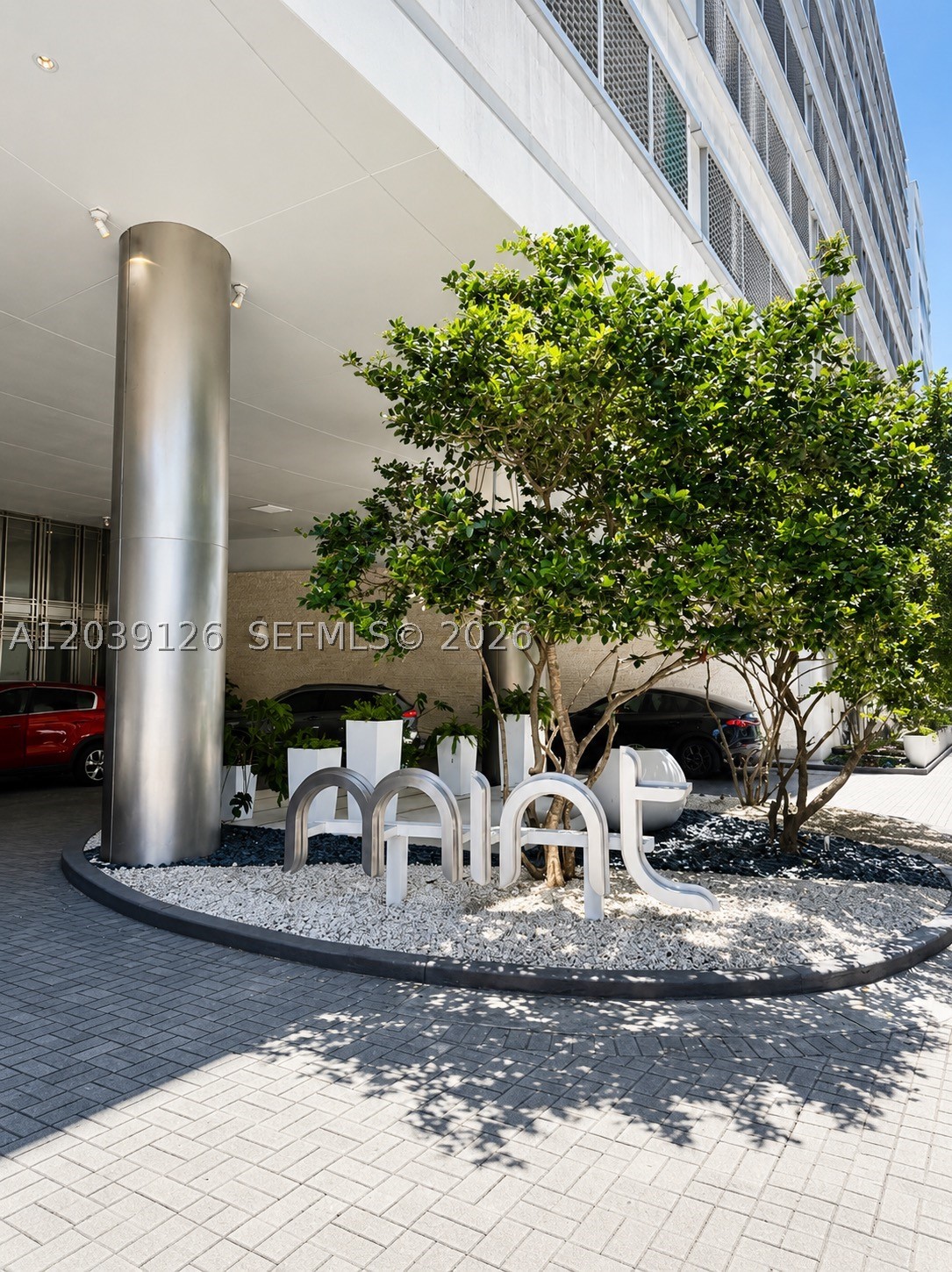 92 SW 3rd St #503, Miami FL 33130