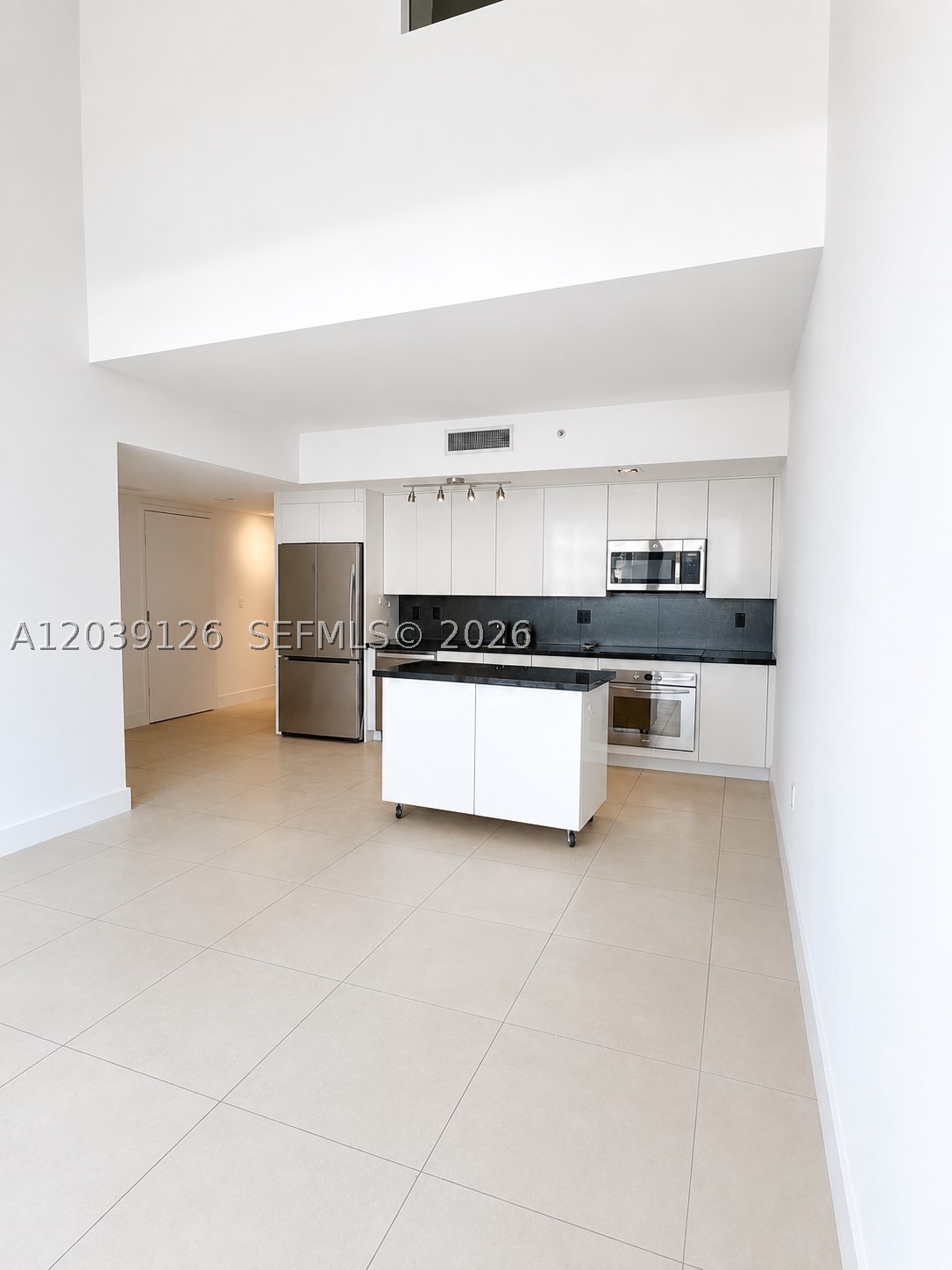92 SW 3rd St #503, Miami FL 33130