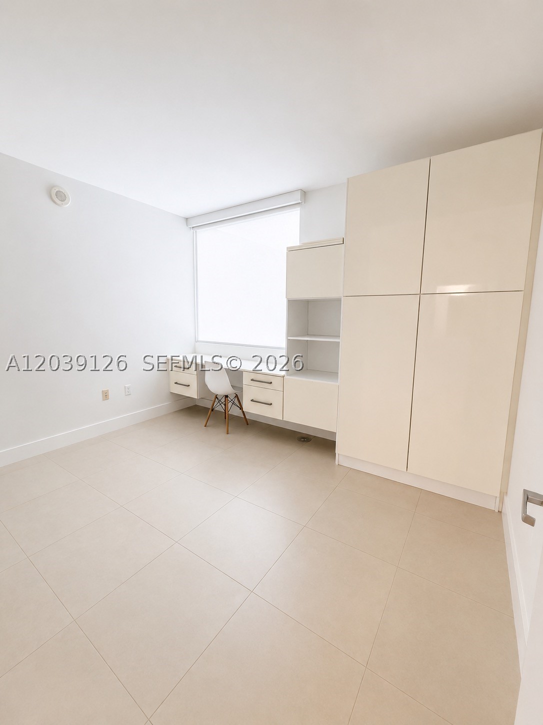 92 SW 3rd St #503, Miami FL 33130
