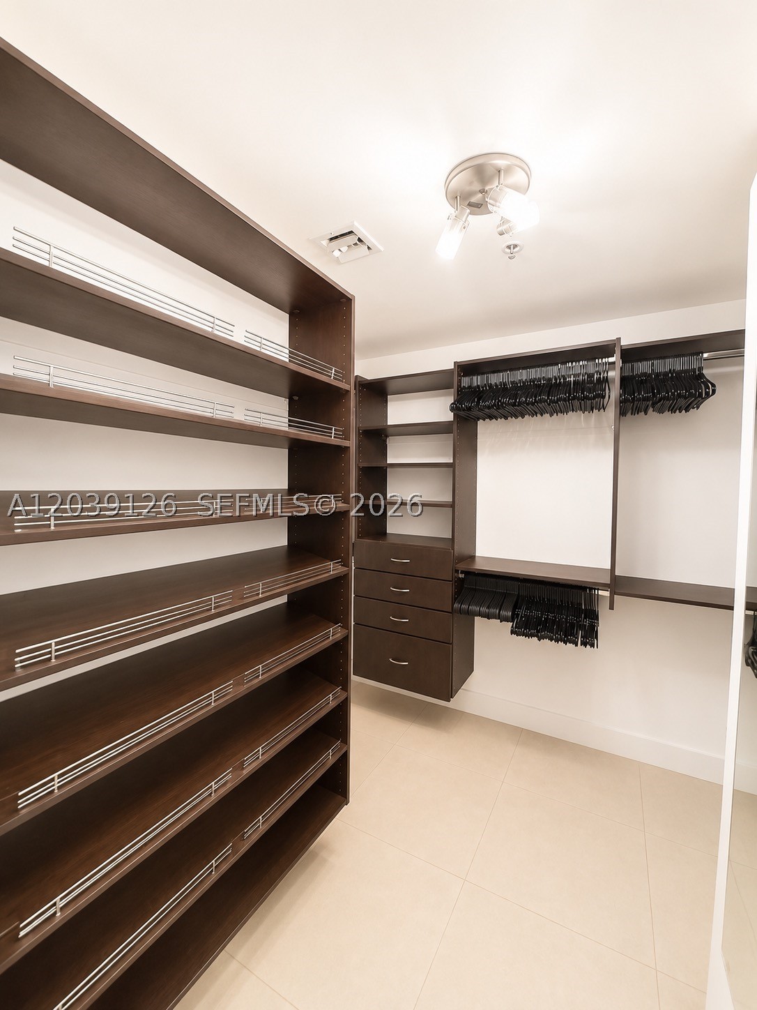 92 SW 3rd St #503, Miami FL 33130