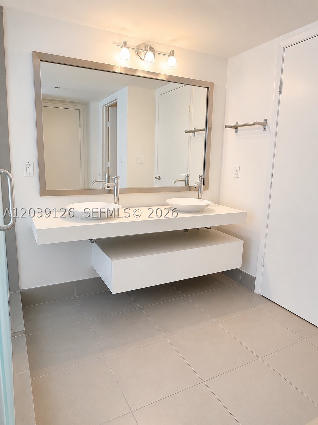 92 SW 3rd St #503, Miami FL 33130