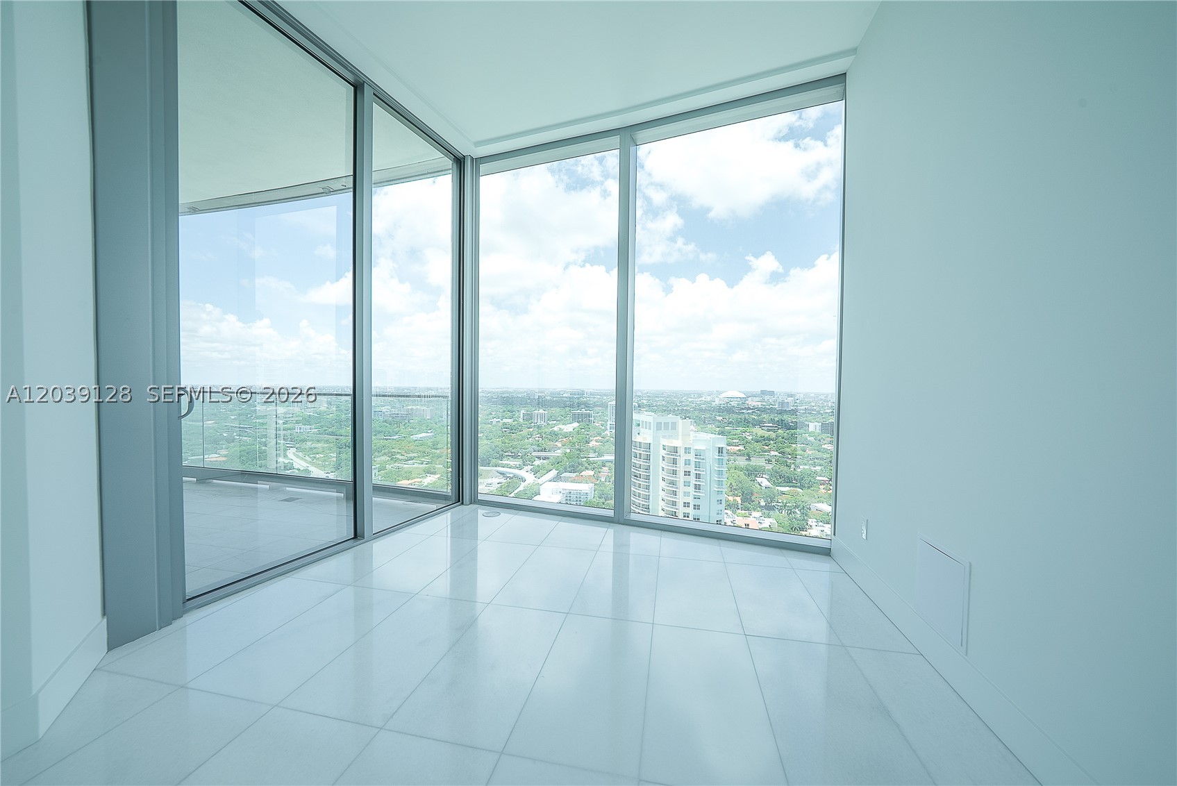Miami FL 33129 - A12039128