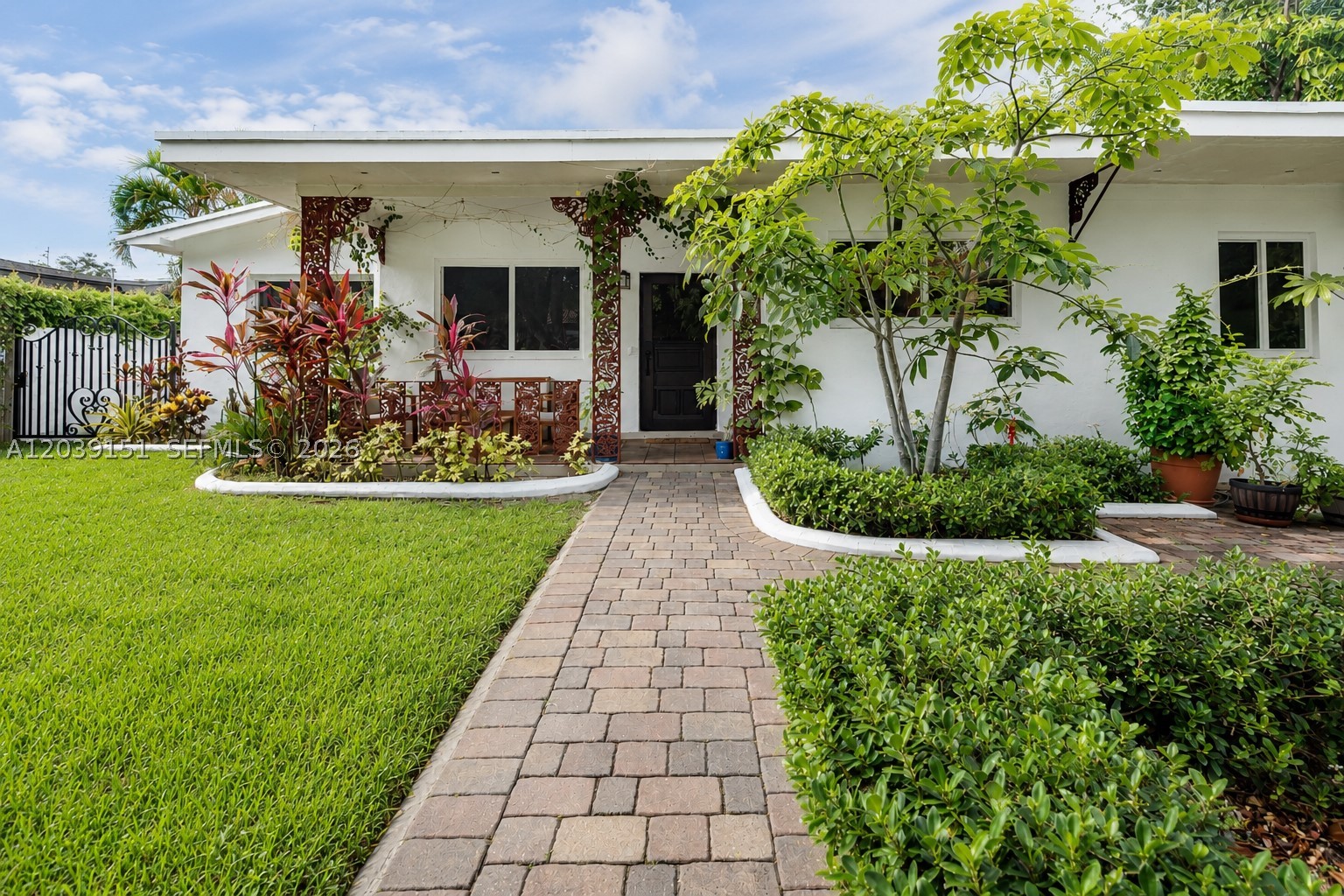 6150 SW 16th Ter, West Miami FL 33155