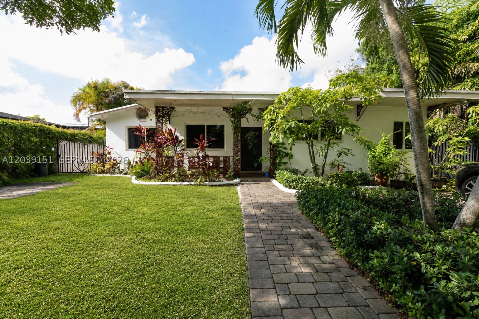 6150 SW 16th Ter, West Miami FL 33155