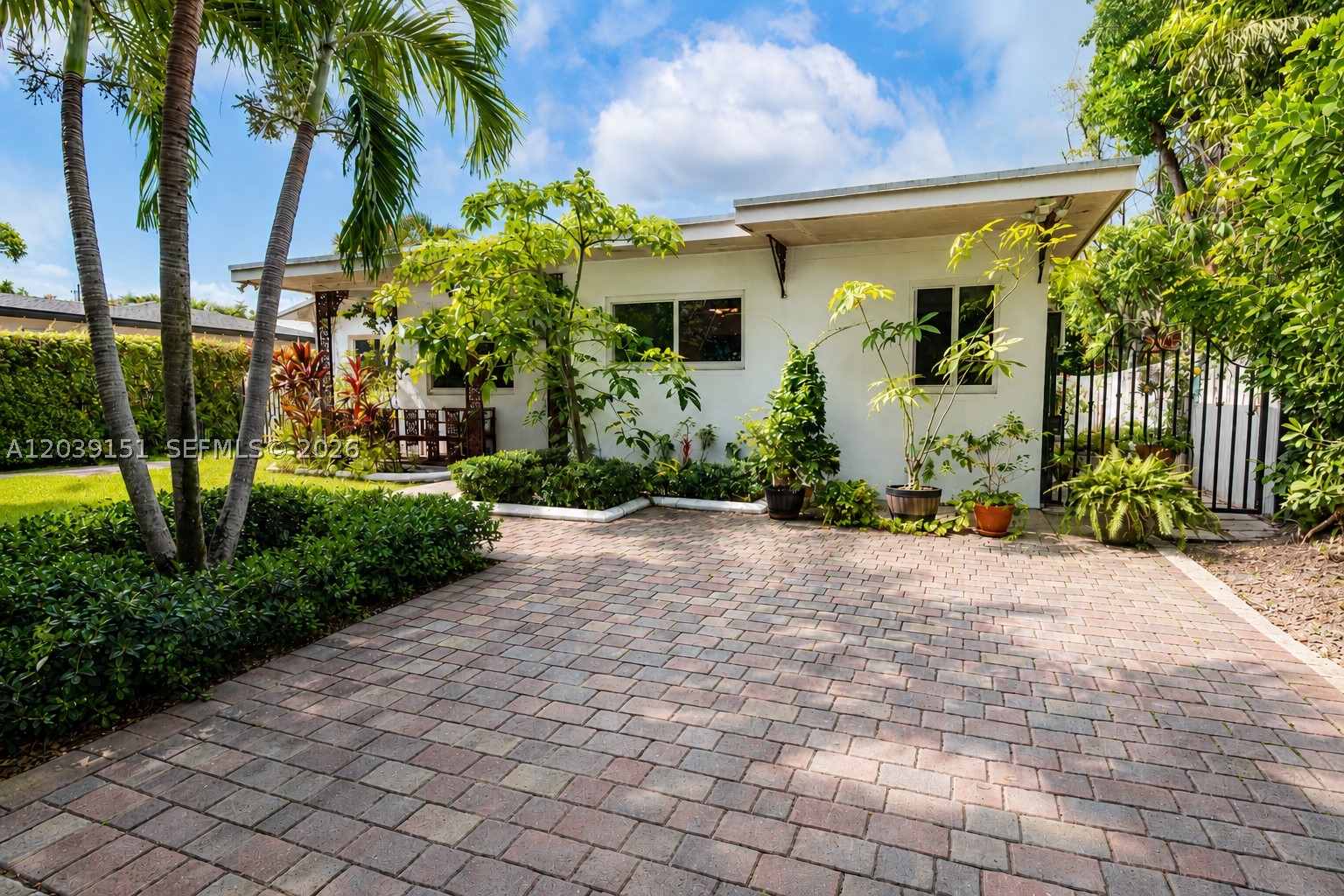 6150 SW 16th Ter, West Miami FL 33155