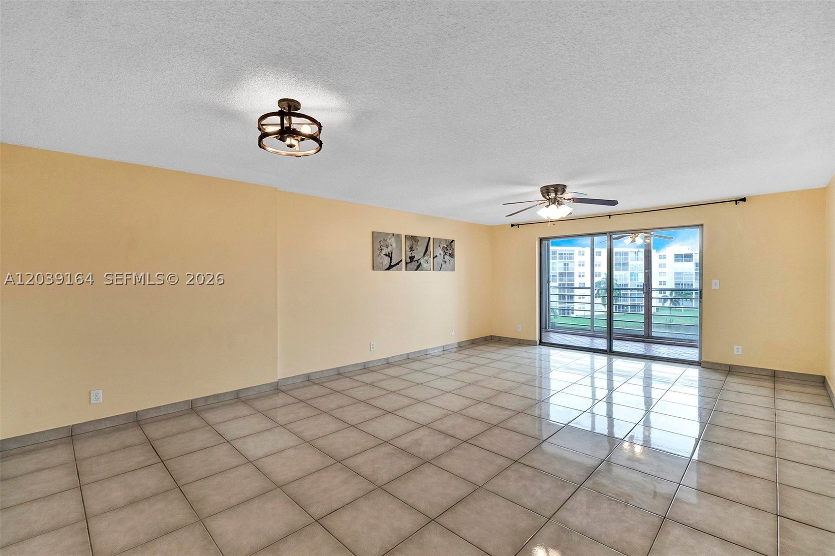 431 SE 3rd St #402, Dania Beach FL 33004