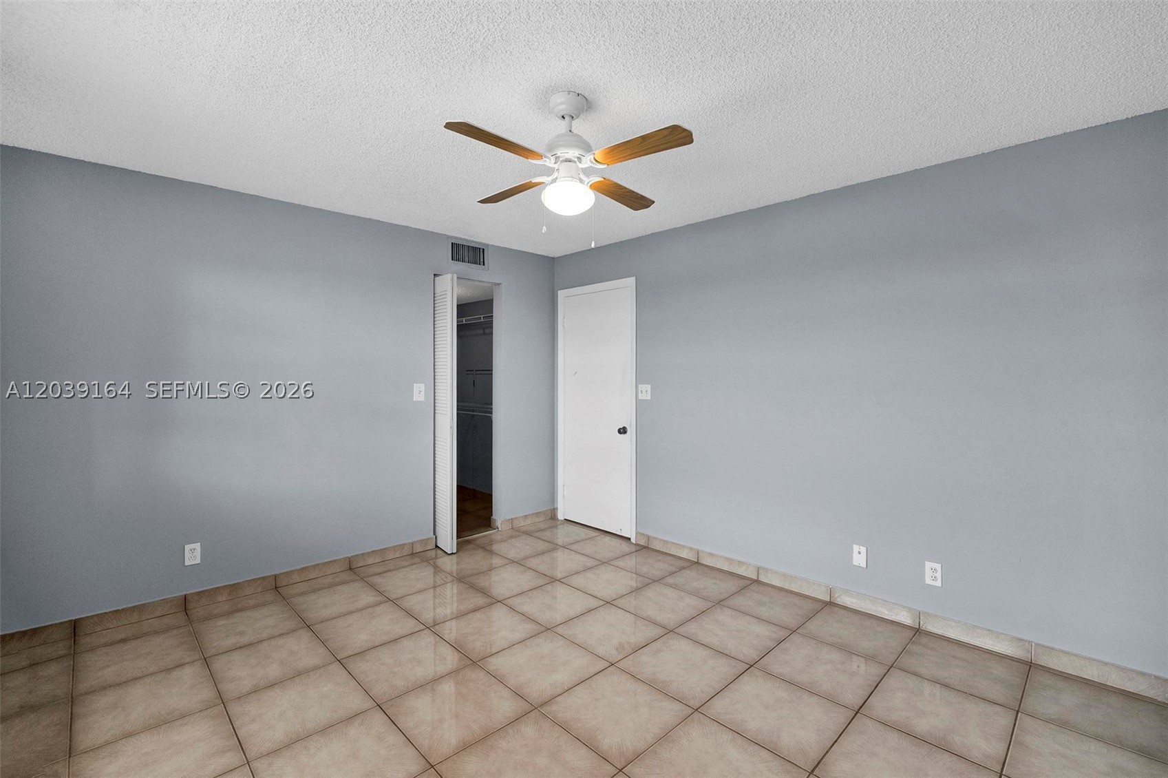 431 SE 3rd St #402, Dania Beach FL 33004