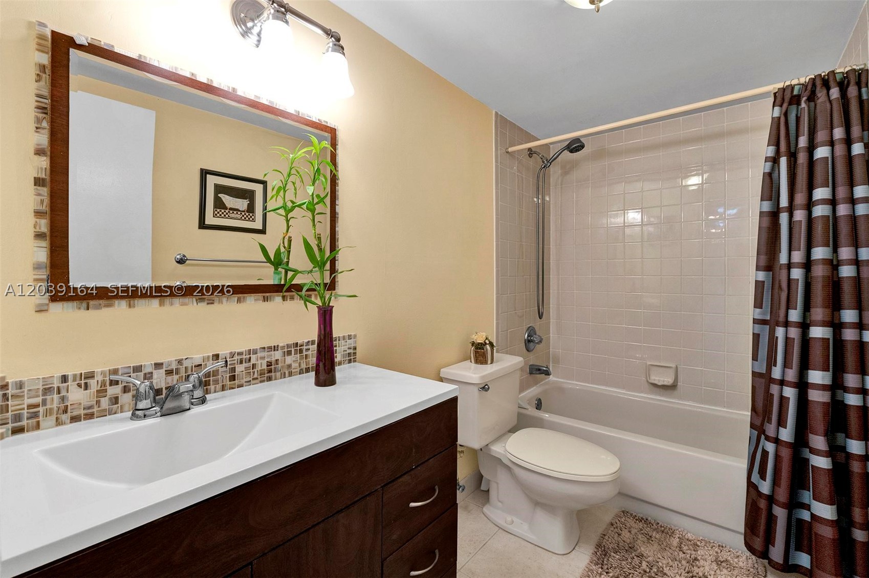 431 SE 3rd St #402, Dania Beach FL 33004