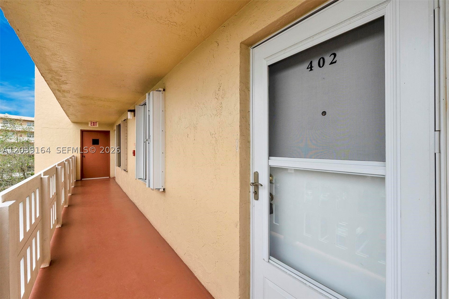 431 SE 3rd St #402, Dania Beach FL 33004