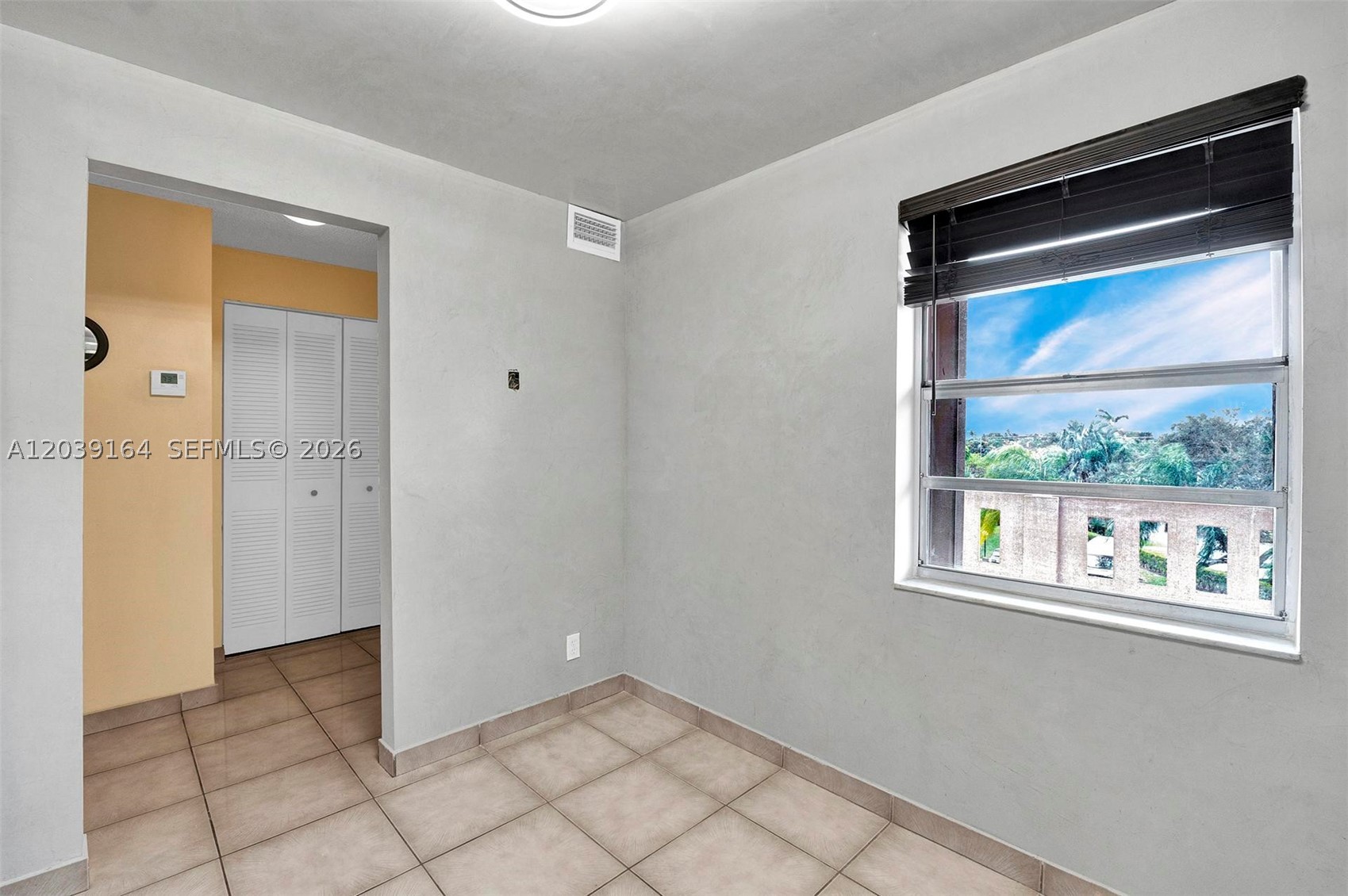 431 SE 3rd St #402, Dania Beach FL 33004