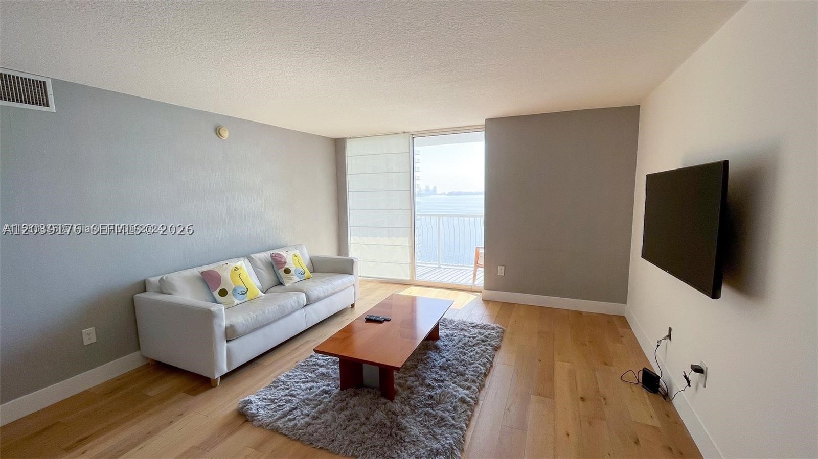 1200 Brickell Bay Dr #1702, Miami FL 33131