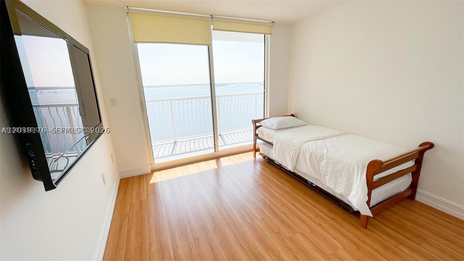 1200 Brickell Bay Dr #1702, Miami FL 33131