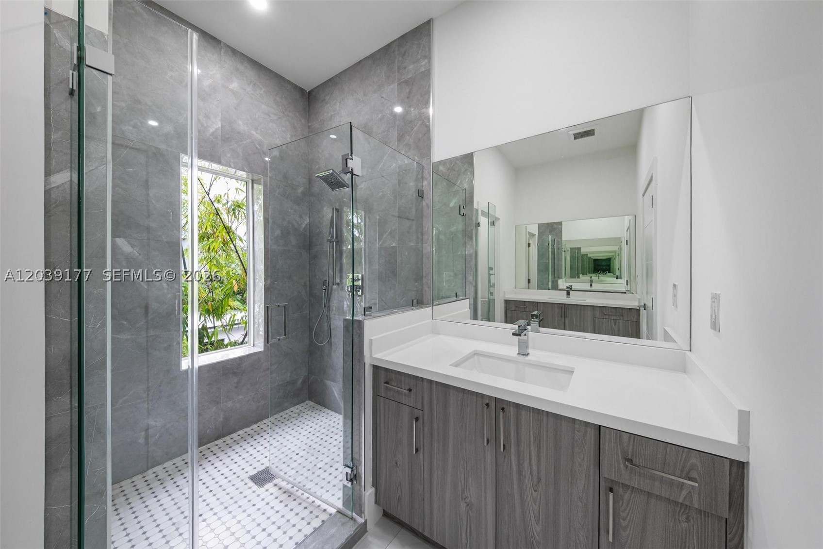 3142 Carter St #3142, Miami FL 33133