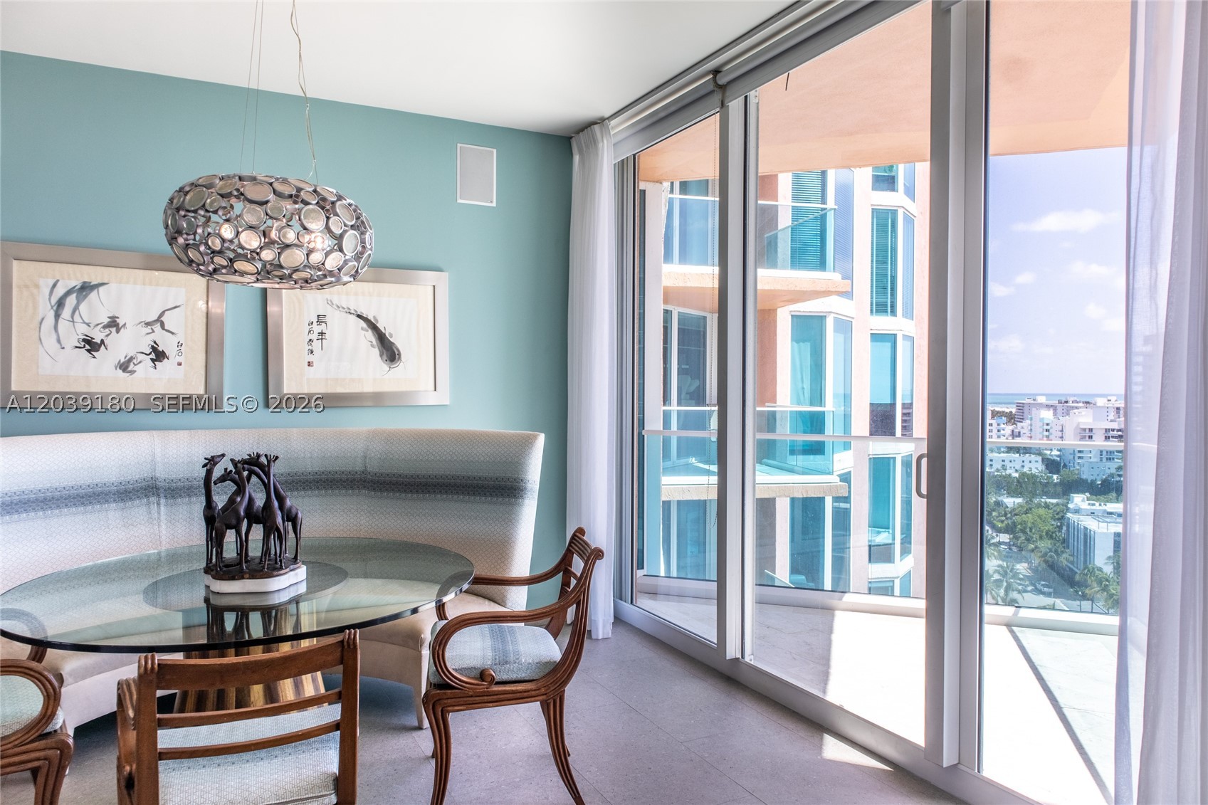 300 S Pointe Dr #1502, Miami Beach FL 33139