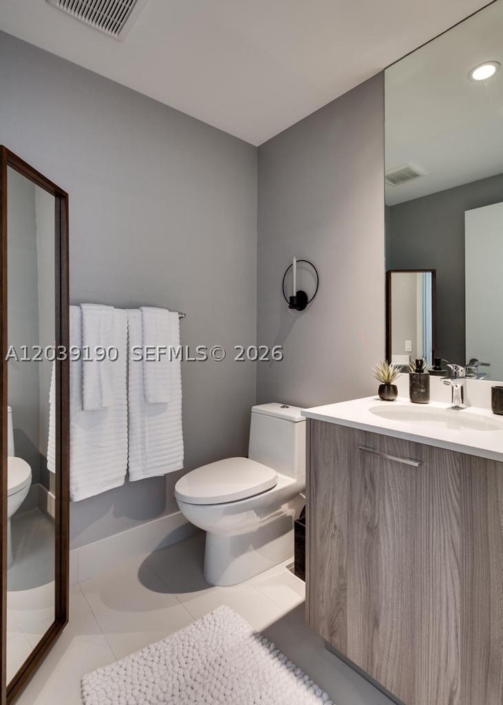 501 NE 31st St #2003, Miami FL 33137