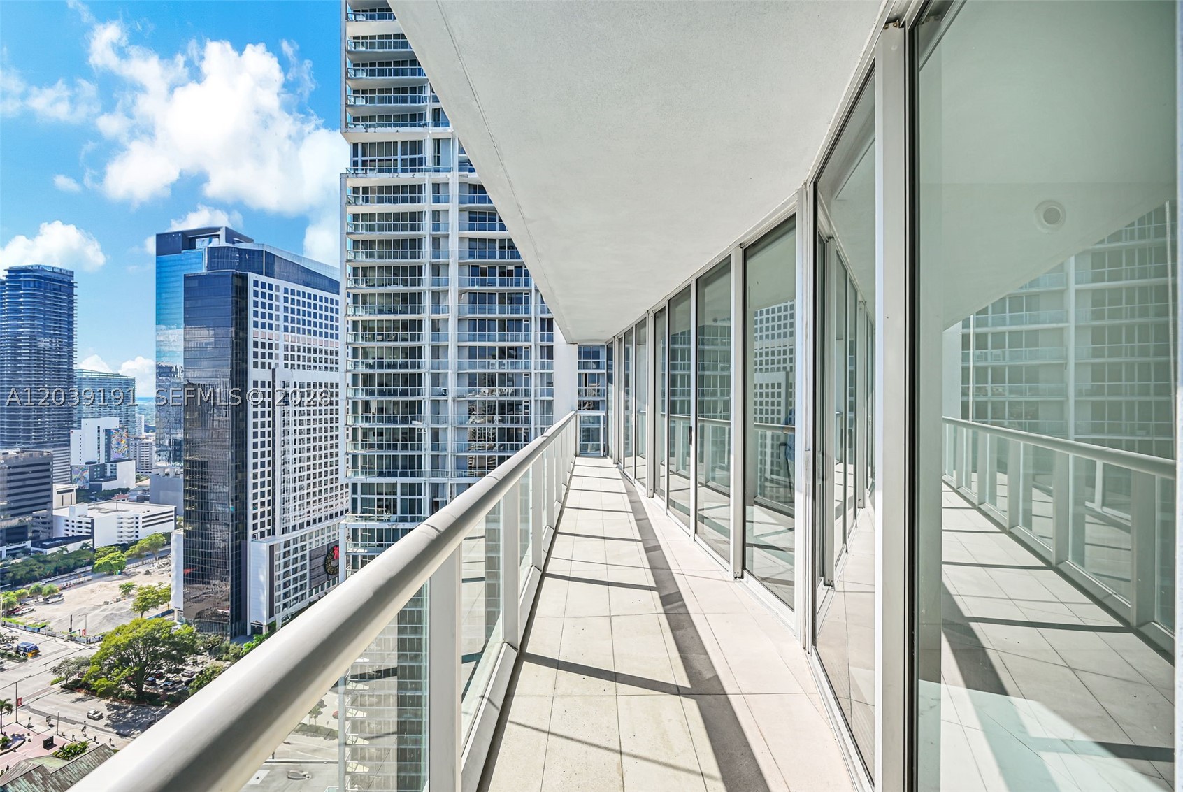 475 Brickell Ave #3113, Miami FL 33131