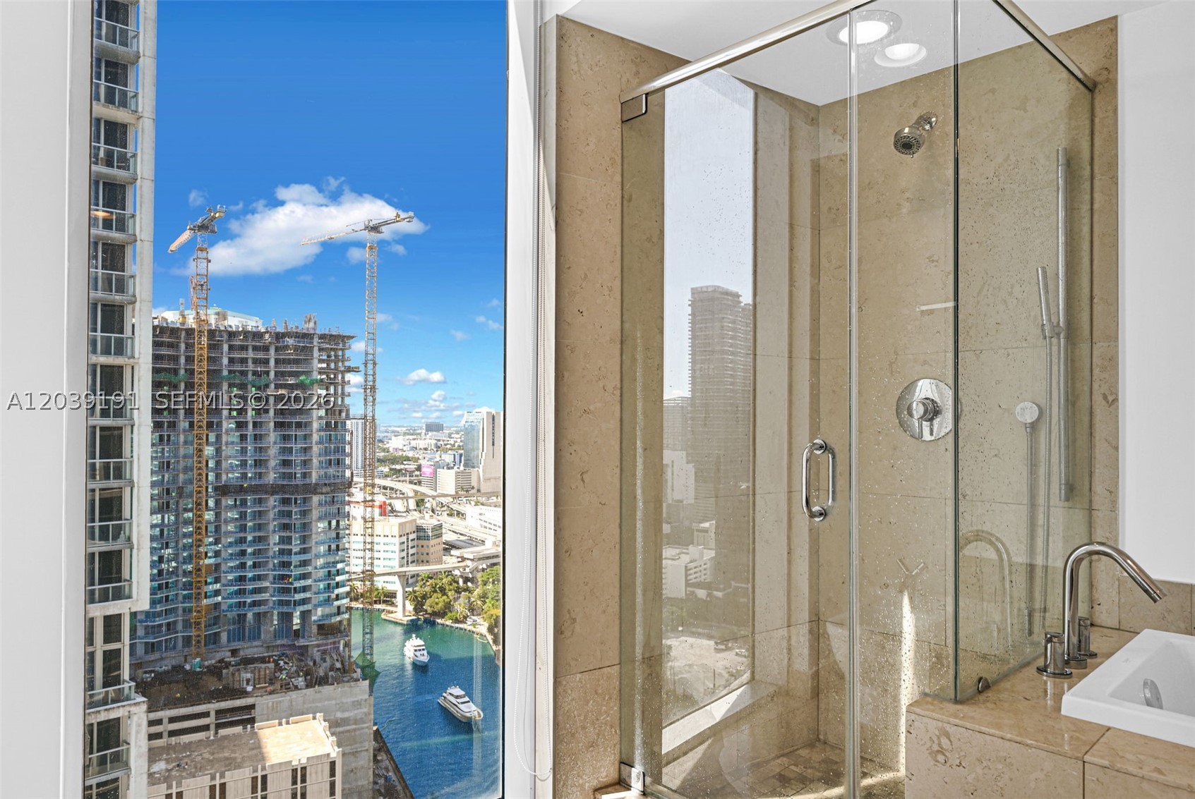475 Brickell Ave #3113, Miami FL 33131